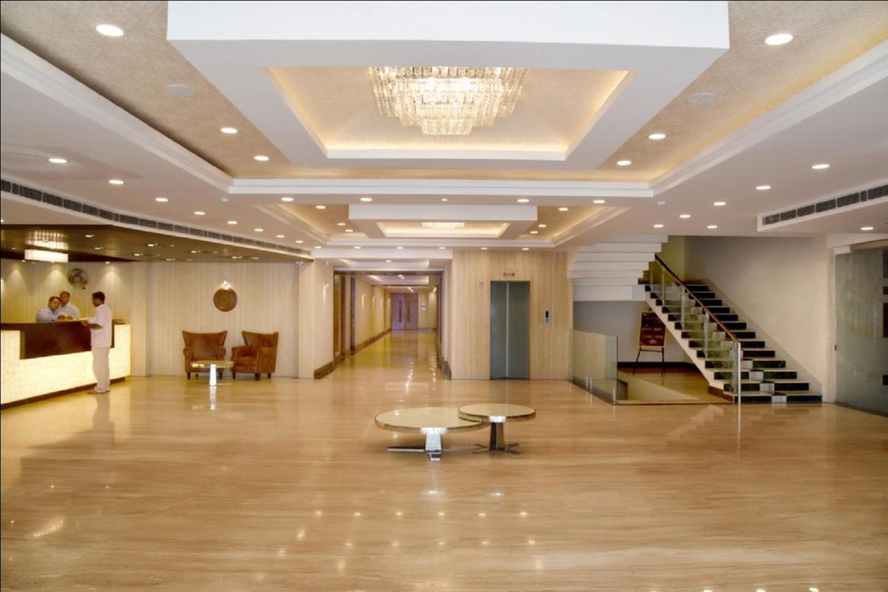 Hotel Krishna Palace, Ayodhya Ngoại thất bức ảnh